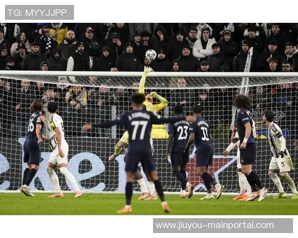 中超历史冷门皇马6-2战胜巴萨乌龙球瞬间点燃全场激情