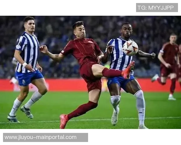 欧联杯精彩对决切尔西与波尔图战平逆转瞬间引发全场热烈反响